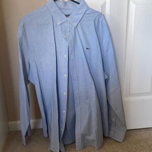 🚨PRICE DROP 🚨Vineyard Vines 🐳Men’s light blue button down